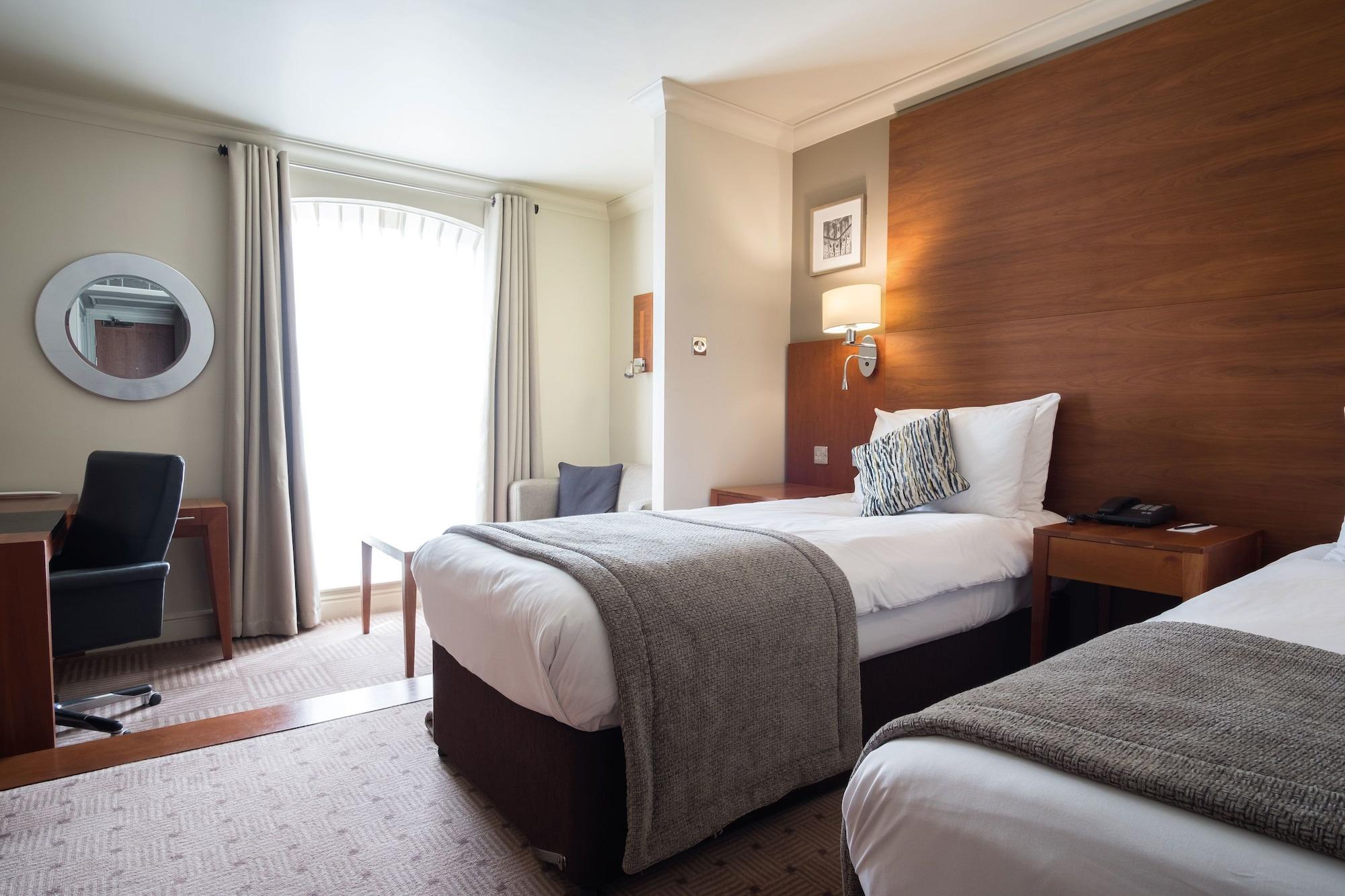 Hotel Thorpe Park And 4*