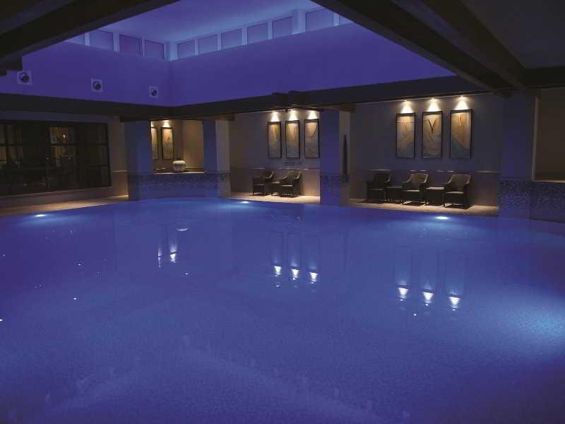 Thorpe Park And 4* Leeds (West Yorkshire)