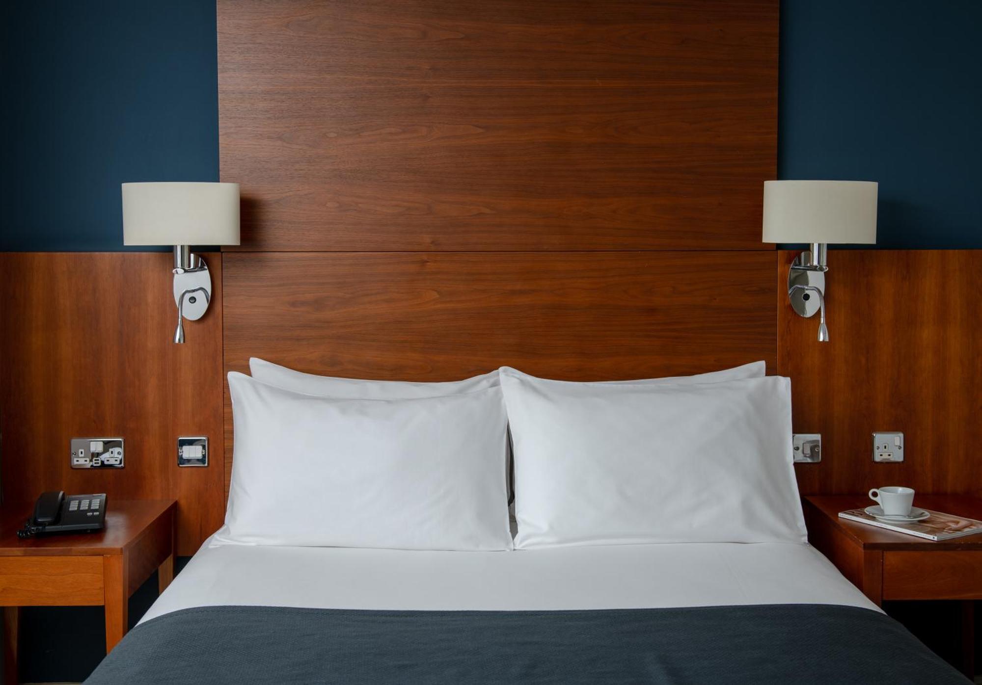 Thorpe Park And Hotel 4*